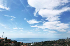 Appartamento in collina con vista mare, San Remo